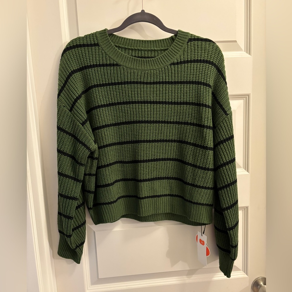 Cider NWT green and black striped crop sweater size 1x